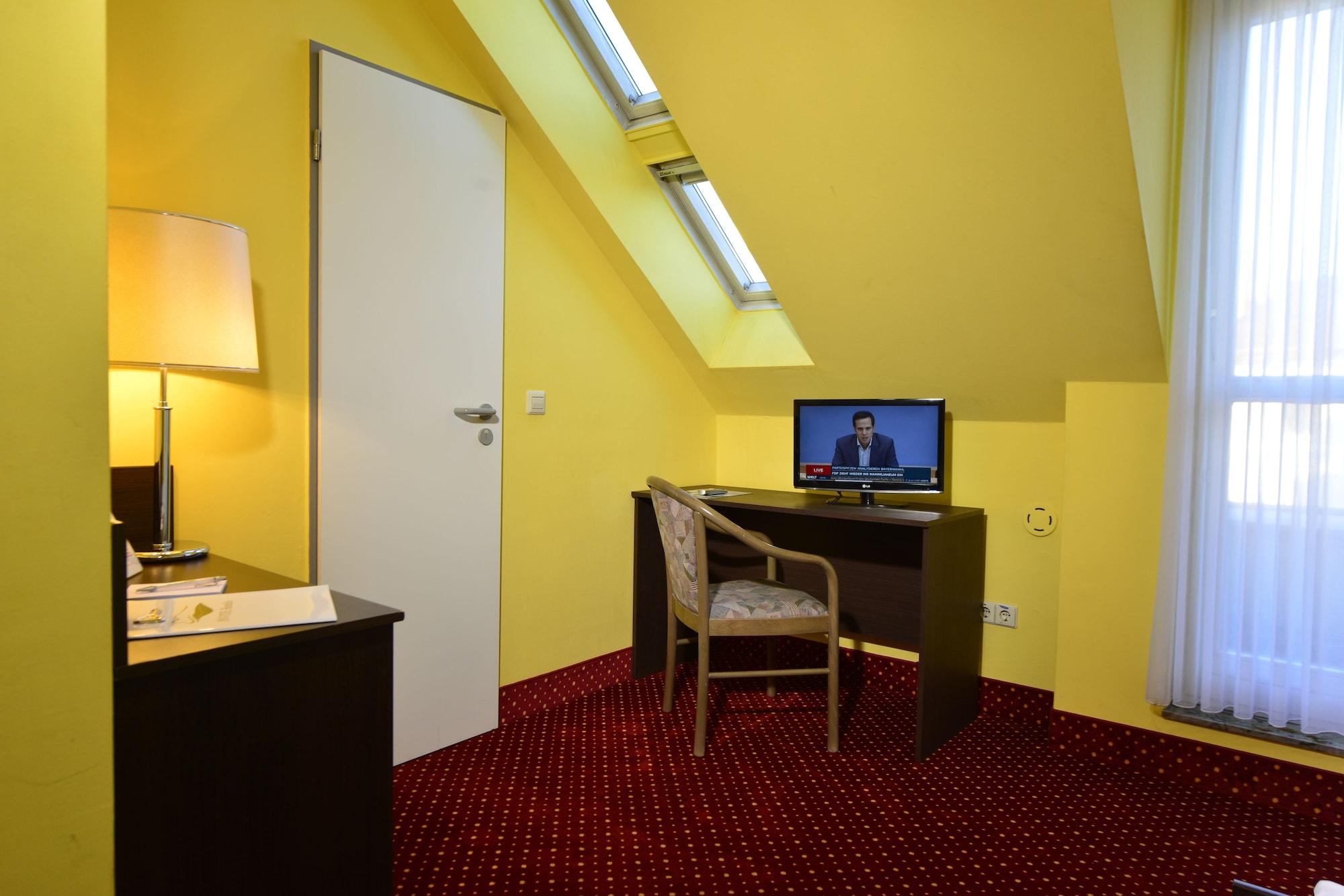 Invite Hotel Nuernberg City Екстериор снимка