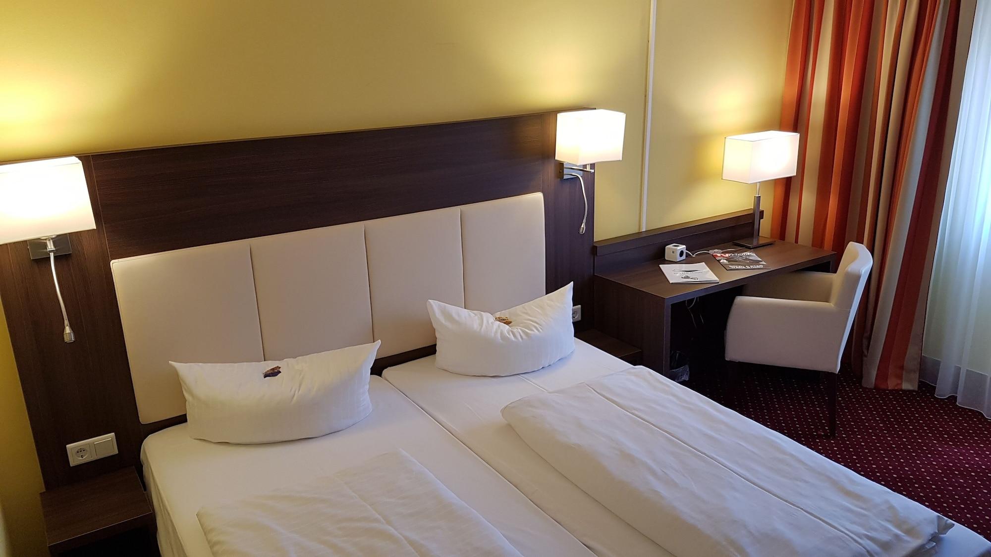 Invite Hotel Nuernberg City Екстериор снимка