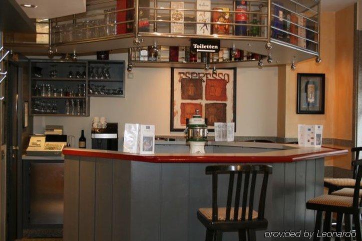 Invite Hotel Nuernberg City Ресторант снимка