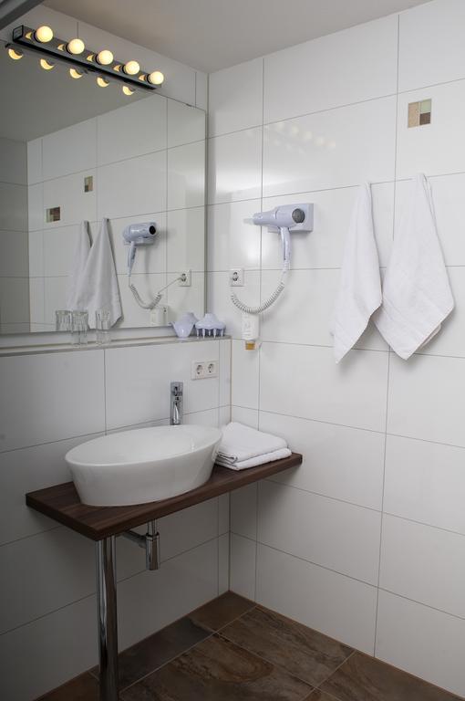 Invite Hotel Nuernberg City Екстериор снимка