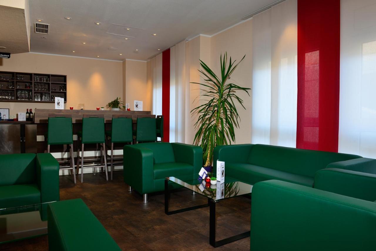 Invite Hotel Nuernberg City Екстериор снимка